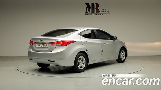 Hyundai AVANTE 2014 — photo 3