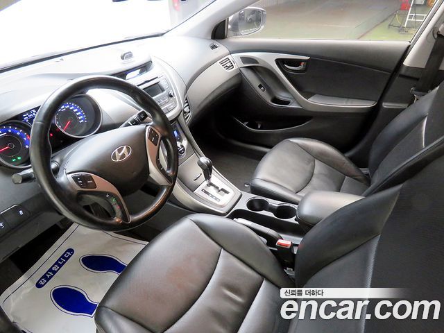 Hyundai AVANTE 2014 — photo 7