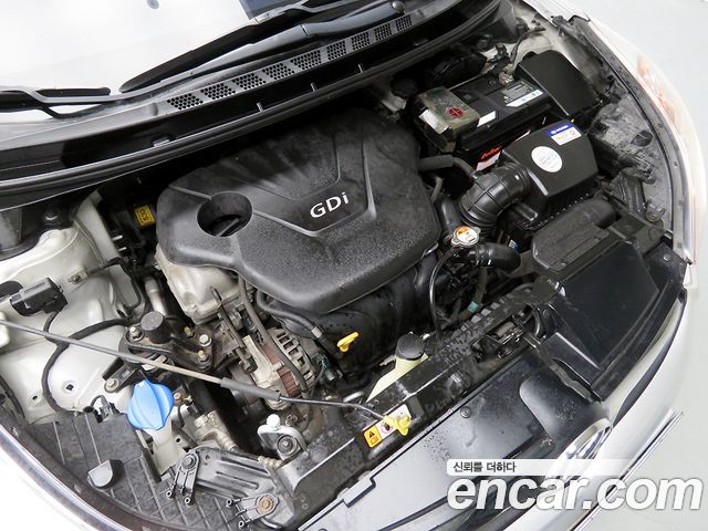 Hyundai AVANTE 2014 — photo 19