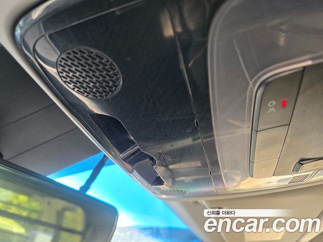 Hyundai Staria 2022 — photo 13