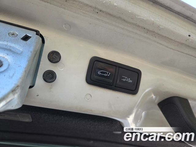 Hyundai Staria 2022 — photo 17