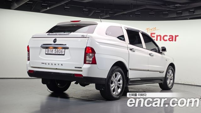 KG Mobility KORANDO 2015 — photo 2