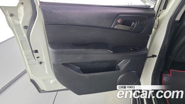 KG Mobility KORANDO 2015 — photo 15