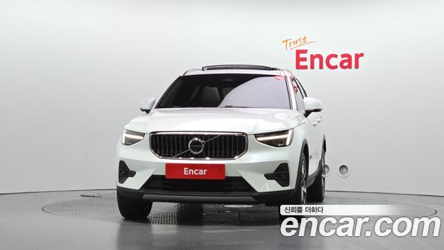 Volvo XC40 2024 — photo 3
