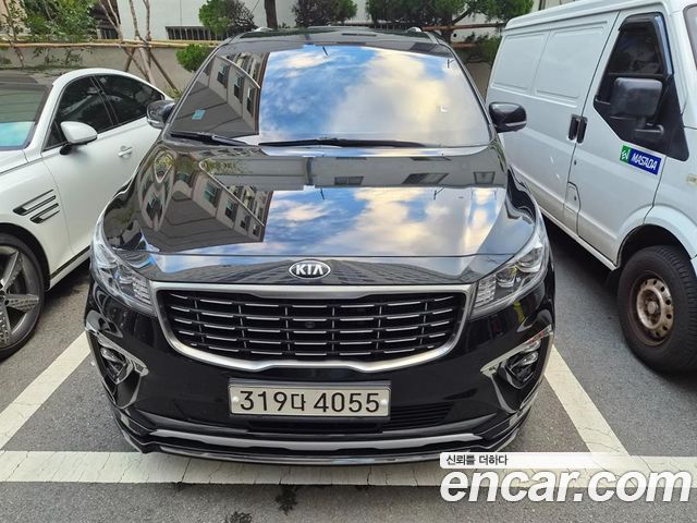 Kia Canival 2019 — photo 3