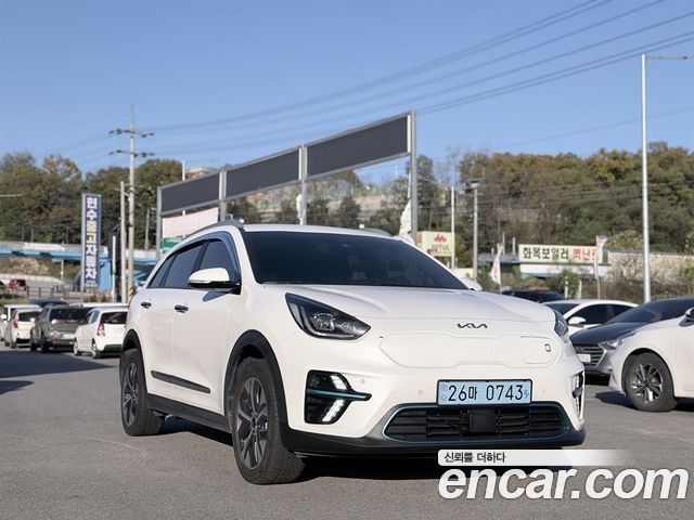 Kia Niro 2022 — photo 2