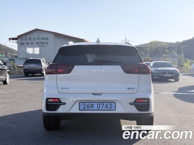Kia Niro 2022 — photo 4