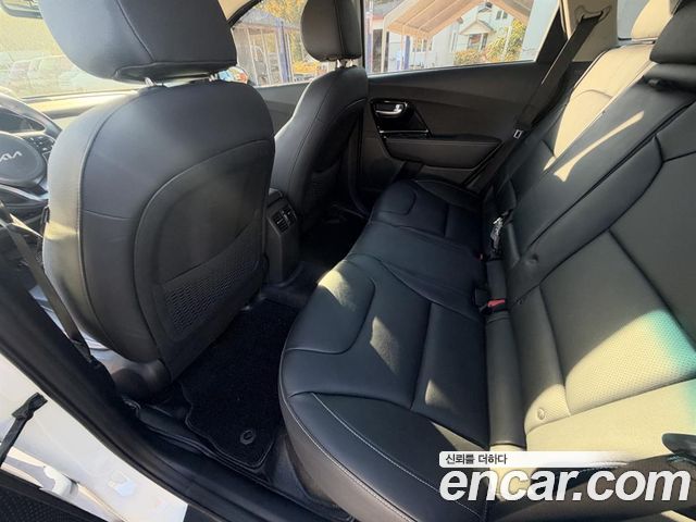 Kia Niro 2022 — photo 8