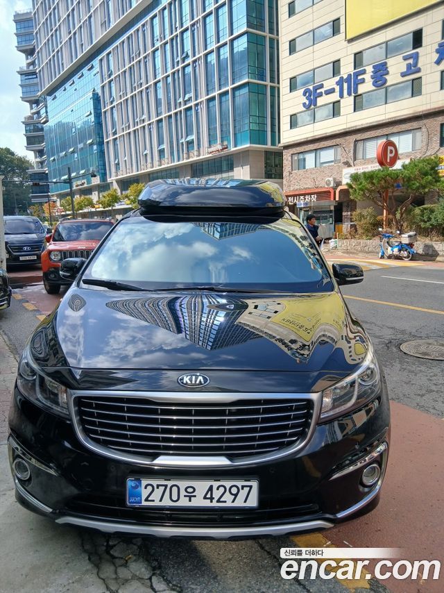 Kia Canival 2016 — photo 1