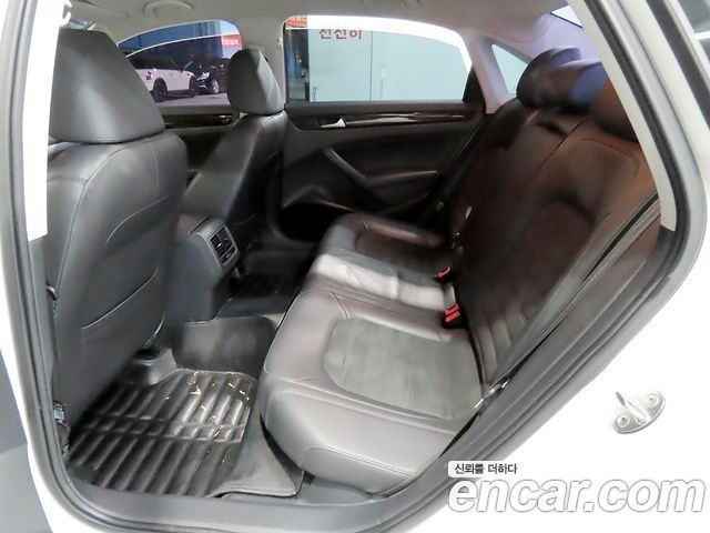 Volkswagen Passat 2015 — photo 7