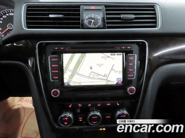 Volkswagen Passat 2015 — photo 11