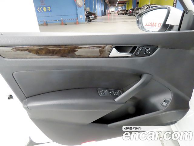 Volkswagen Passat 2015 — photo 13