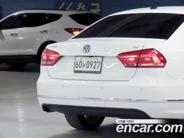 Volkswagen Passat 2015 — photo 17