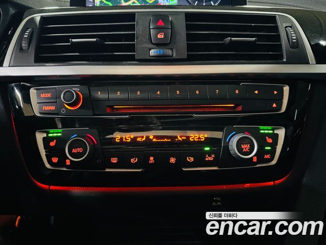BMW 4-Series 2020 — photo 16