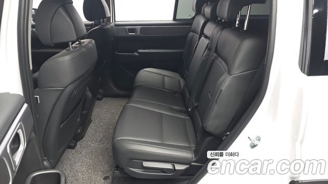 Hyundai Santafe 2025 — photo 18