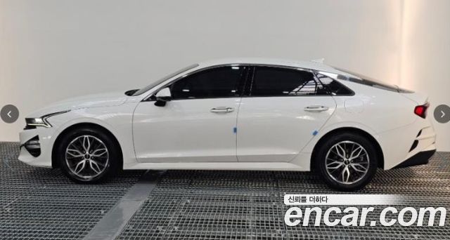 Kia K5 2023 — photo 2
