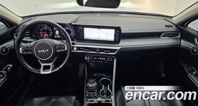 Kia K5 2023 — photo 8