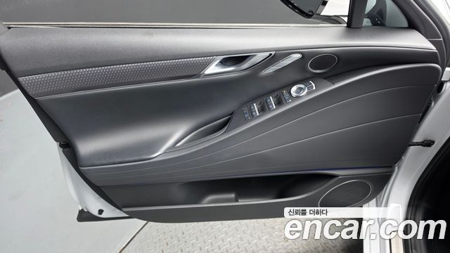 Genesis G80 2025 — photo 14