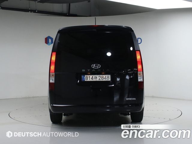Hyundai Staria 2022 — photo 4