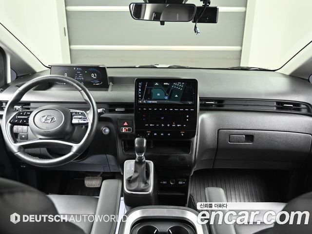 Hyundai Staria 2022 — photo 7