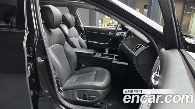 Genesis G80 2019 — photo 17