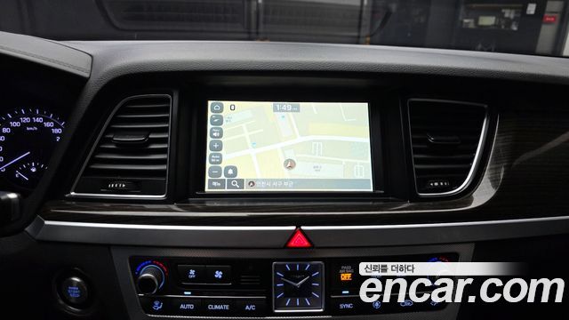 Genesis G80 2019 — photo 20