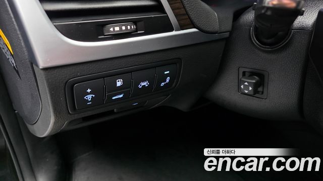 Genesis G80 2019 — photo 23