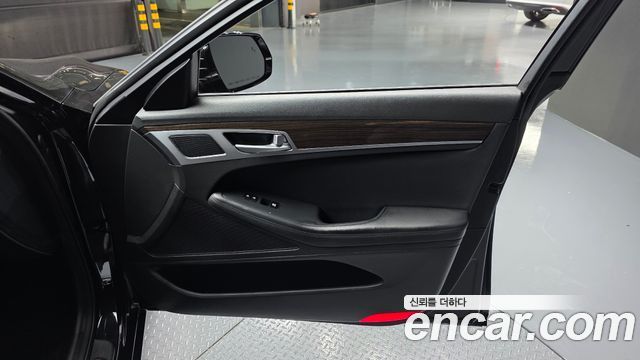 Genesis G80 2019 — photo 15