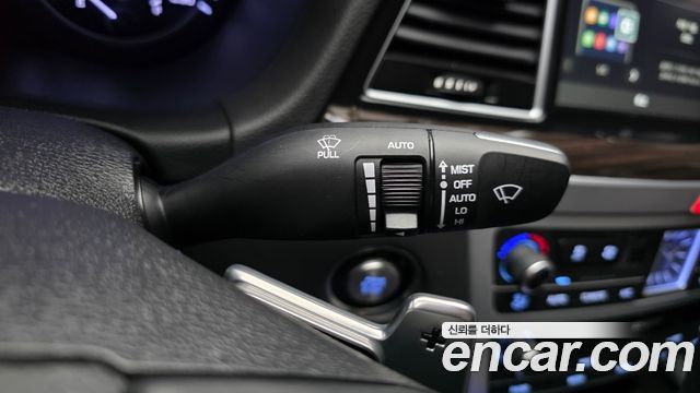 Genesis G80 2019 — photo 32