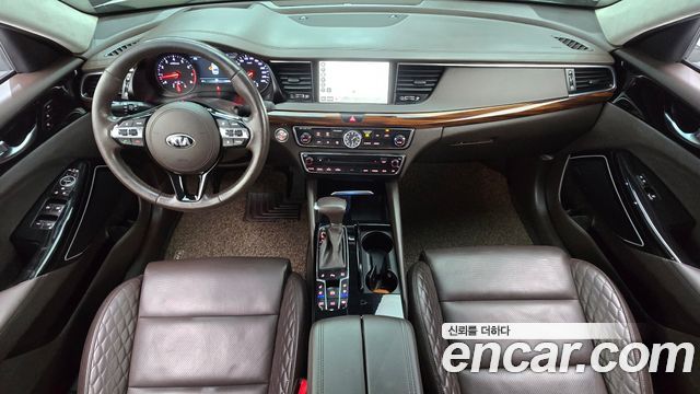 Kia K7 2016 — photo 10