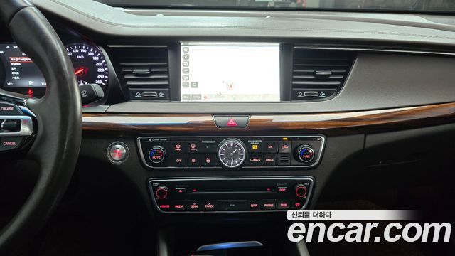 Kia K7 2016 — photo 19