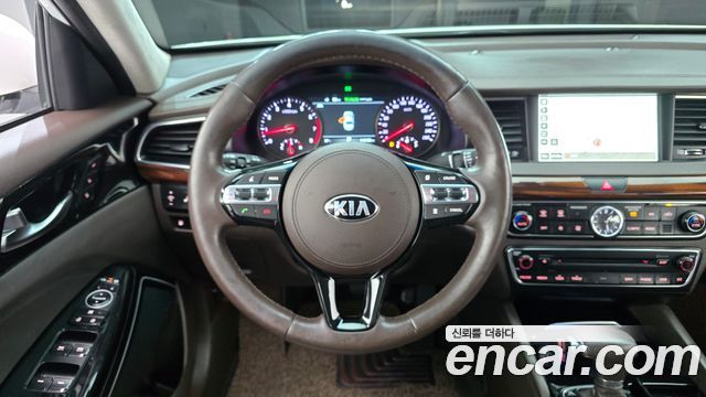 Kia K7 2016 — photo 20