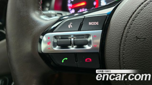 Kia K7 2016 — photo 22