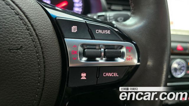Kia K7 2016 — photo 23