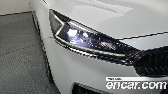 Kia K7 2016 — photo 8