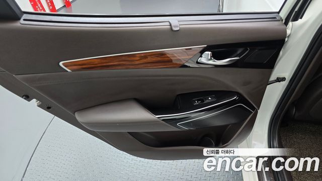 Kia K7 2016 — photo 15