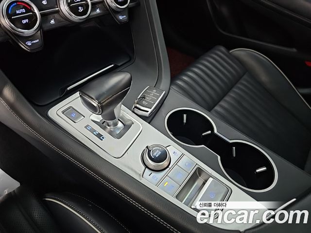 Genesis G70 2019 — photo 9