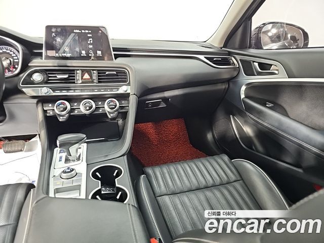 Genesis G70 2019 — photo 10