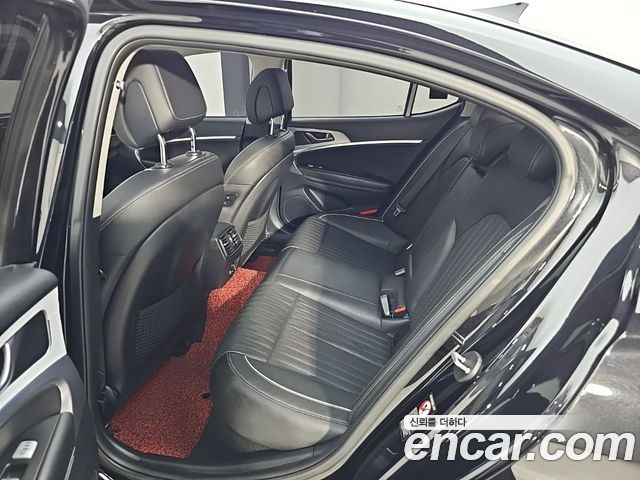 Genesis G70 2019 — photo 13
