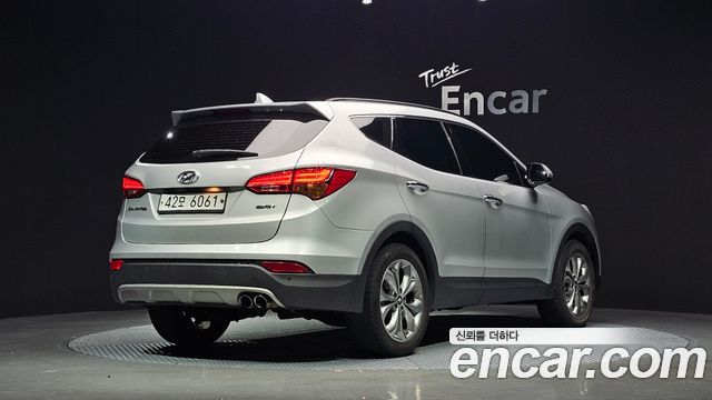 Hyundai Santafe 2015 — photo 2
