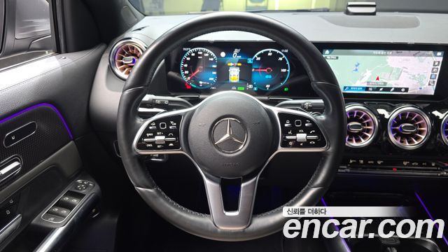 Mercedes-Benz EQA 2021 — photo 19