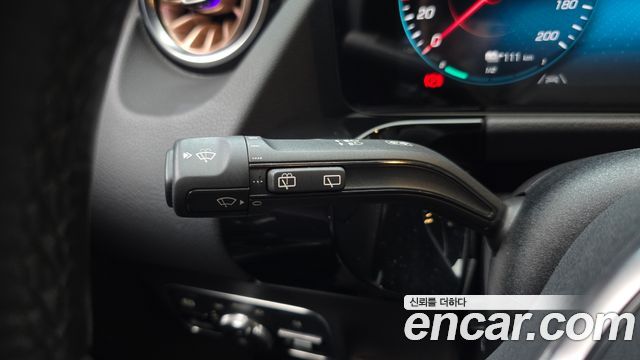 Mercedes-Benz EQA 2021 — photo 26