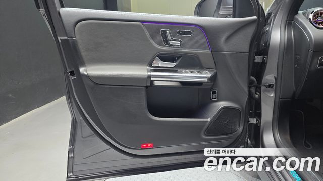 Mercedes-Benz EQA 2021 — photo 14