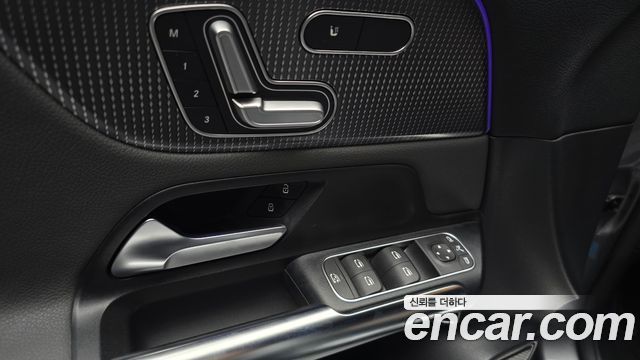 Mercedes-Benz EQA 2021 — photo 27