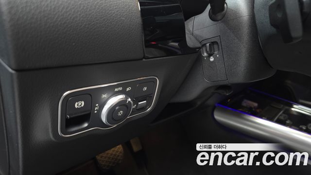 Mercedes-Benz EQA 2021 — photo 28