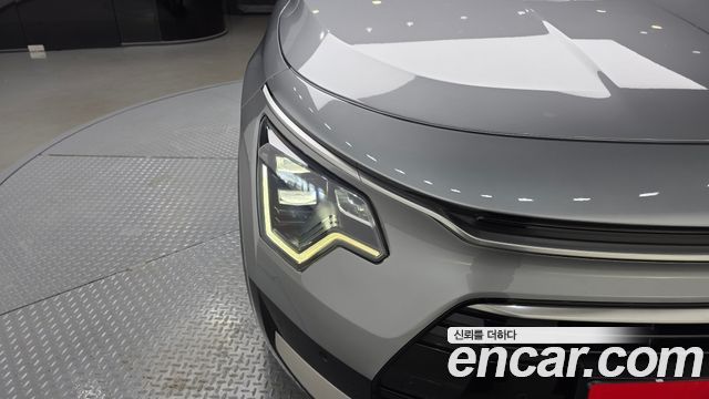 Kia Niro 2024 — photo 8