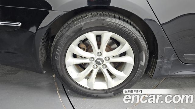 Hyundai Genesis 2012 — photo 5