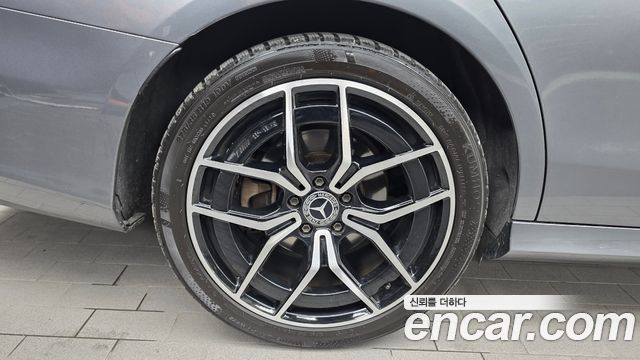 Mercedes-Benz E-Class 2021 — photo 5