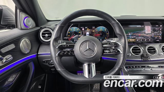Mercedes-Benz E-Class 2021 — photo 13