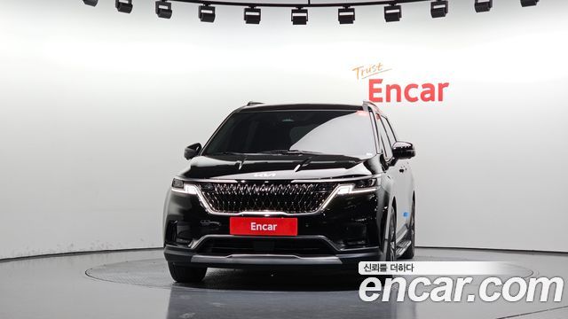 Kia Canival 2023 — photo 3